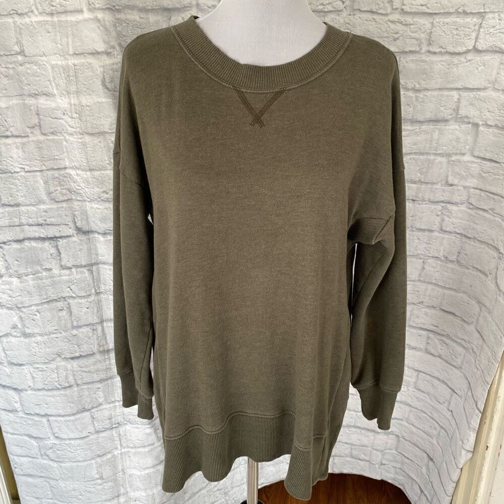 Aerie Women S scoopneck, long sleeve side slit loose fit sweatshirt green